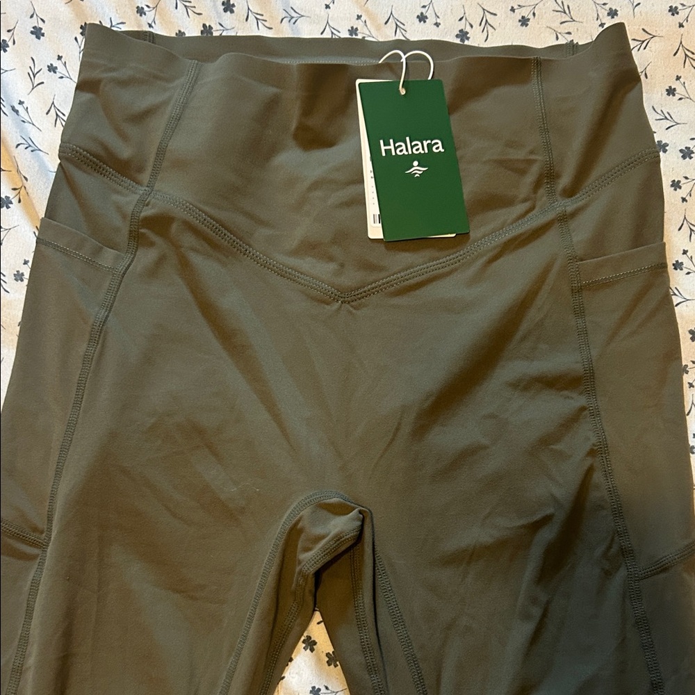 HALARA Deep Green Active Leggings
